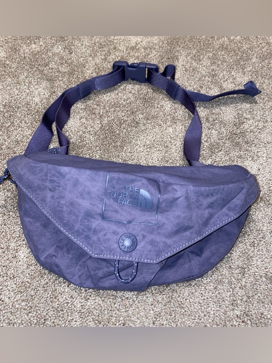 The North Face Handbags - The North Face Glen‎ Canyon Lumbar Pack Twilight Galaxy Purple Fanny Pack NWOT